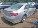 Toyota Camry Se Image 16