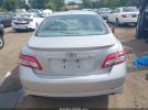 Toyota Camry Se Image 10
