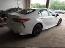 Toyota Camry Se Image 9