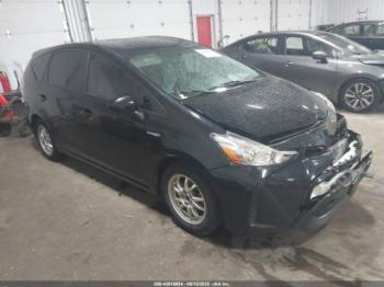  Salvage Toyota Prius v