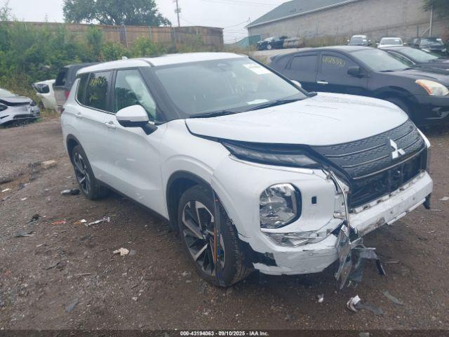  Salvage Mitsubishi Outlander