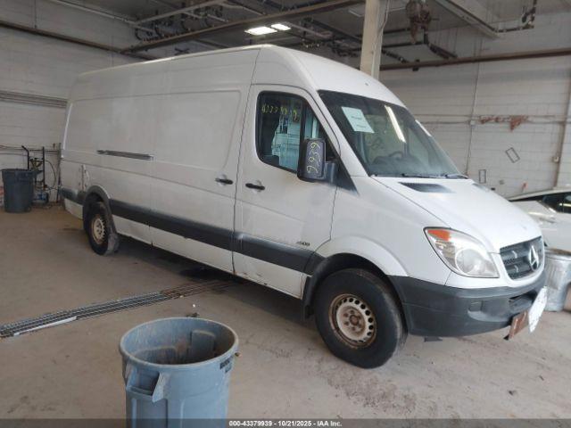  Salvage Mercedes-Benz Sprinter 2500