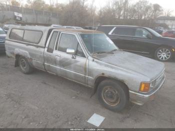  Salvage Toyota Pickup