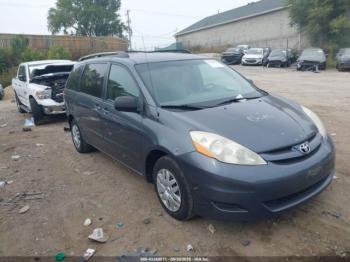  Salvage Toyota Sienna
