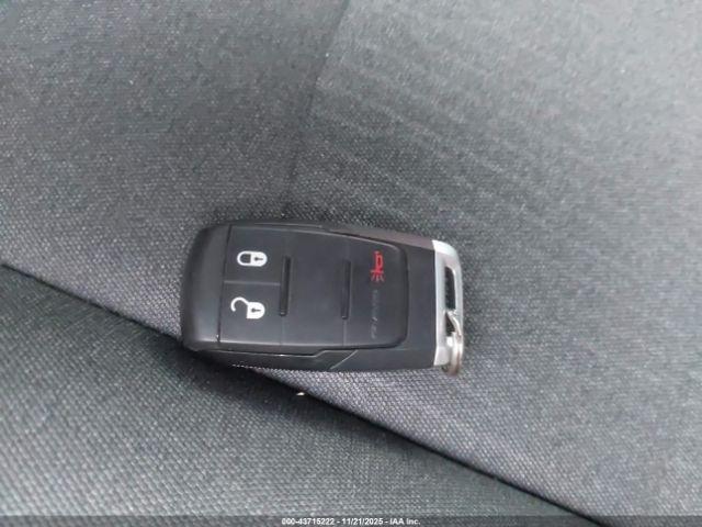 Ram 2500 Tradesman  4x4 6'4 Box Image 10