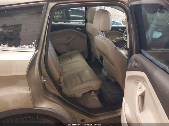 Ford Escape Titanium Image 11