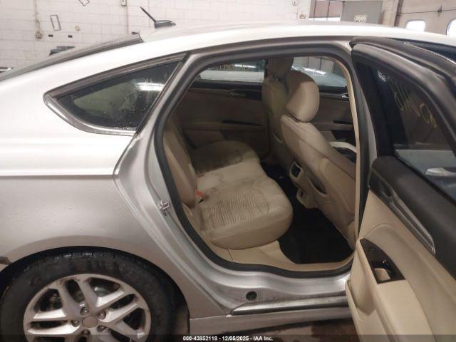 Ford Fusion Se Image 2