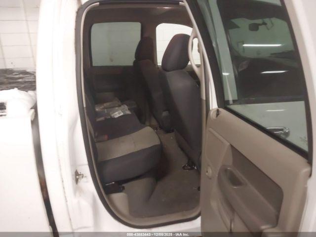 Dodge Ram 1500 St Image 4