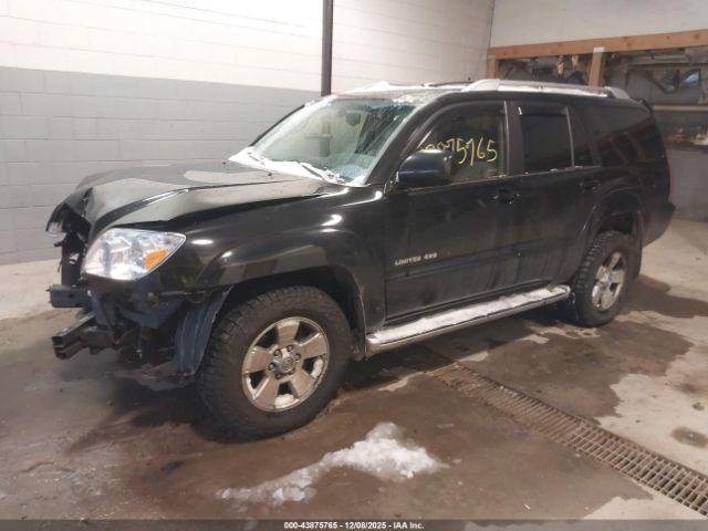 Toyota 4Runner Limited V8 Image 4
