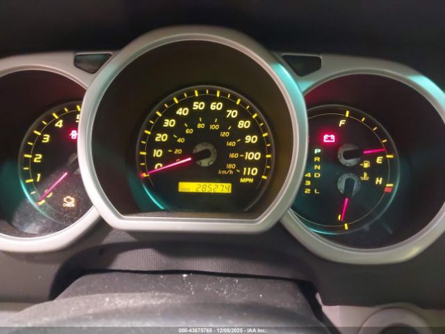 Toyota 4Runner Limited V8 Image 11