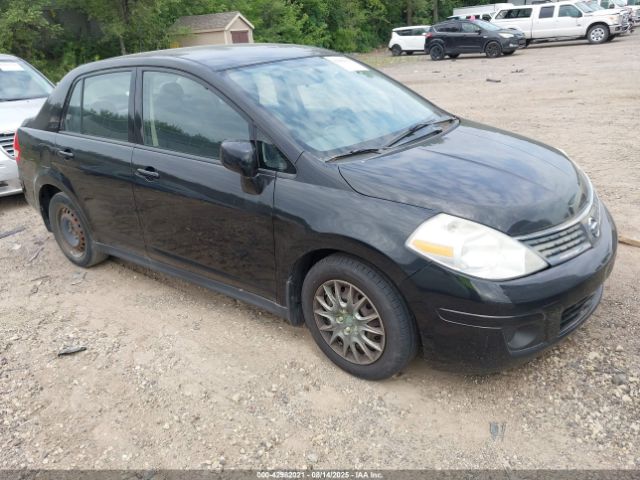 Nissan Versa 1.8s Image 1