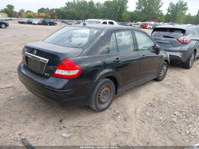 Nissan Versa 1.8s Image 7