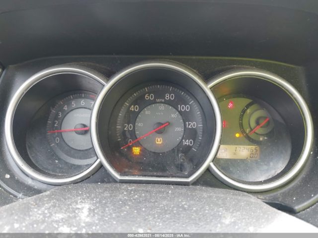 Nissan Versa 1.8s Image 9