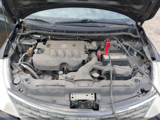 Nissan Versa 1.8s Image 11