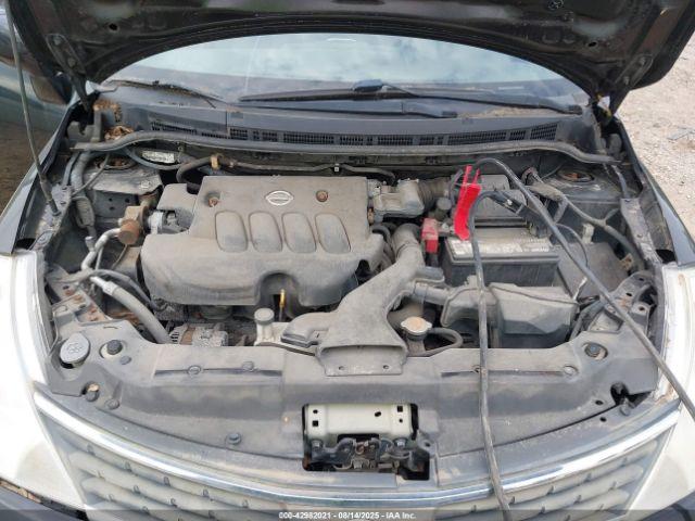 Nissan Versa 1.8s Image 11