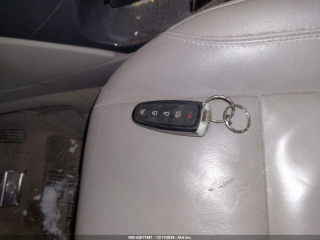 Ford Escape Titanium Image 2