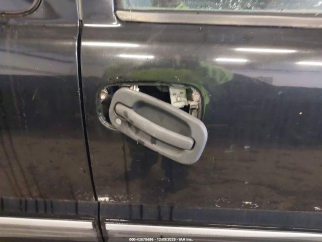 Chevrolet Silverado 1500 Ls Image 10