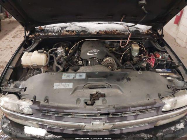 Chevrolet Silverado 1500 Ls Image 12