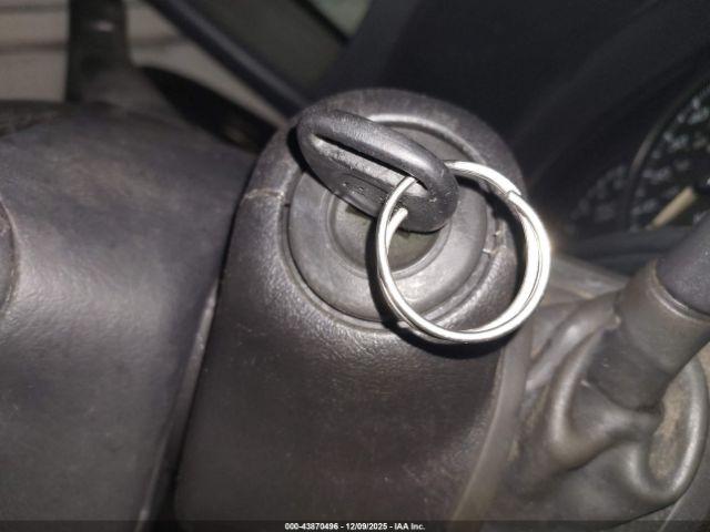 Chevrolet Silverado 1500 Ls Image 2