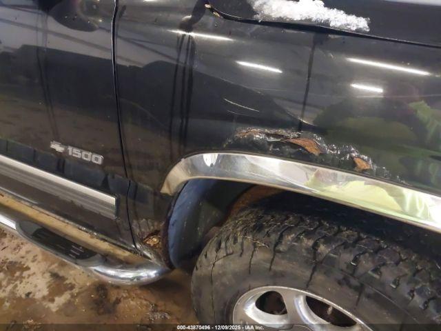 Chevrolet Silverado 1500 Ls Image 3