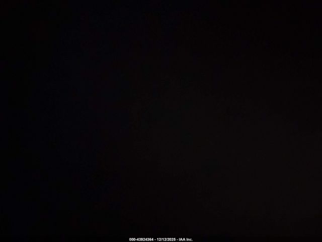 Chrysler Town & Country Touring Image 4