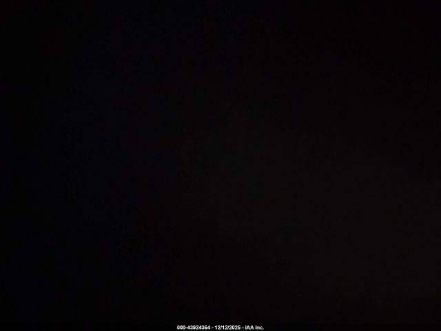 Chrysler Town & Country Touring Image 4