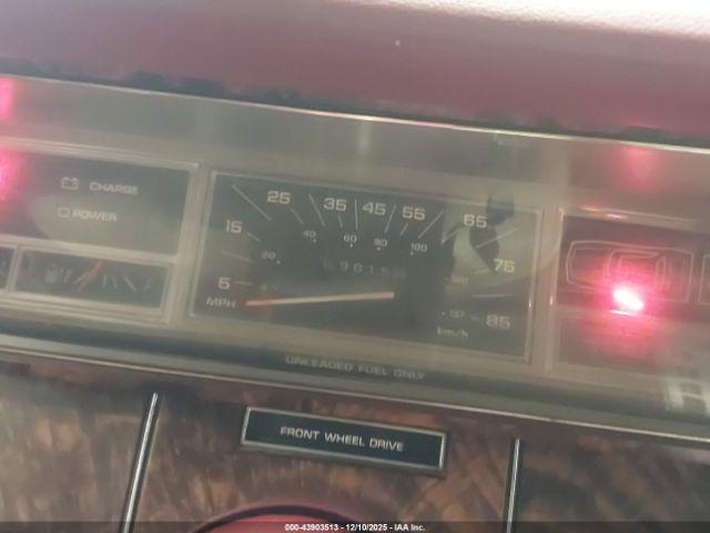 Chrysler Lebaron Image 3