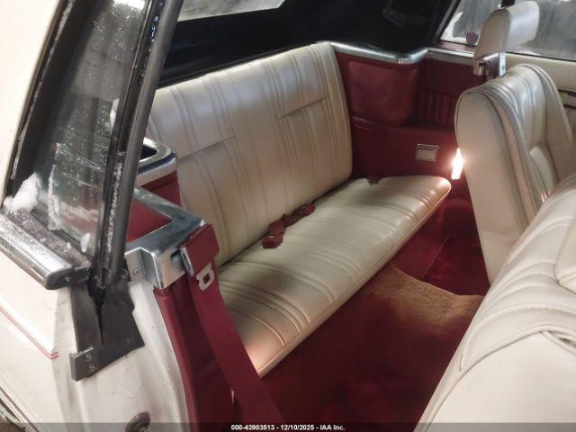 Chrysler Lebaron Image 4