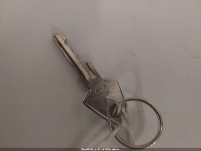 Chrysler Lebaron Image 9