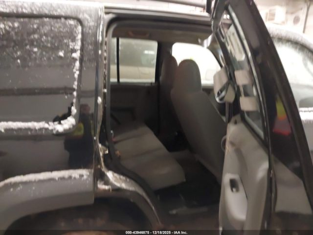 Jeep Liberty Sport Image 12