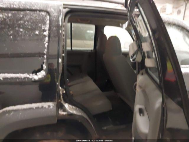 Jeep Liberty Sport Image 12