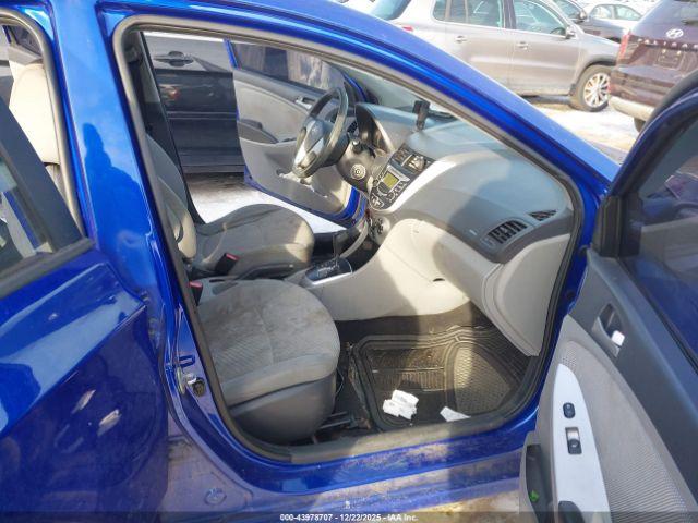 Hyundai ACCENT Gls Image 11