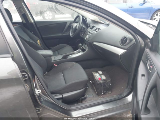 Mazda Mazda3 I Touring Image 6