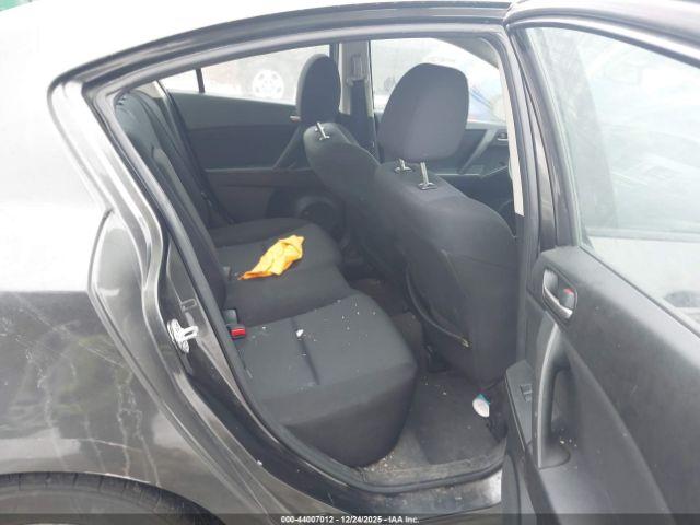 Mazda Mazda3 I Touring Image 8