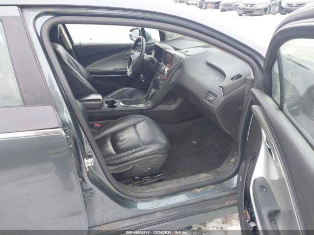 Chevrolet Volt Image 5