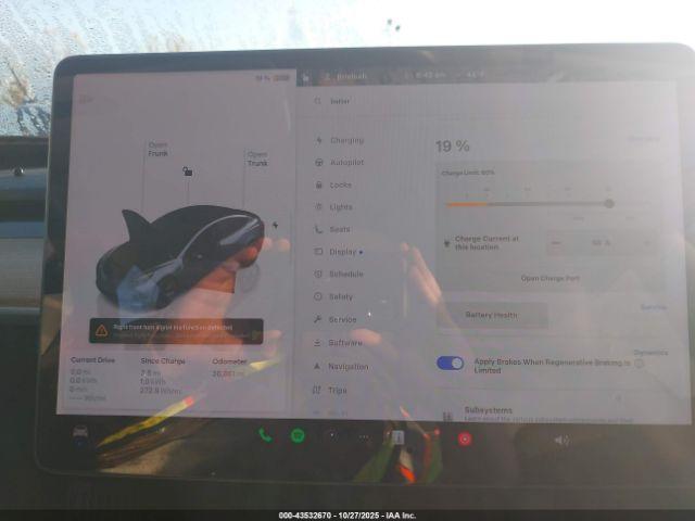 Tesla Model 3 Long Range Dual Motor All-wheel Drive Image 7