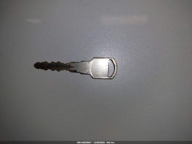 Chevrolet S-10 Ls Image 8