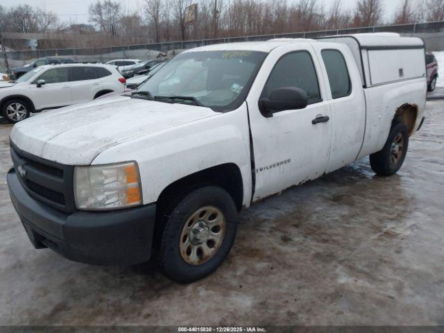 Chevrolet Silverado 1500 Work Truck Image 5