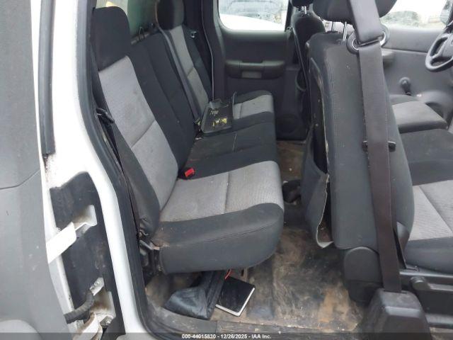 Chevrolet Silverado 1500 Work Truck Image 13