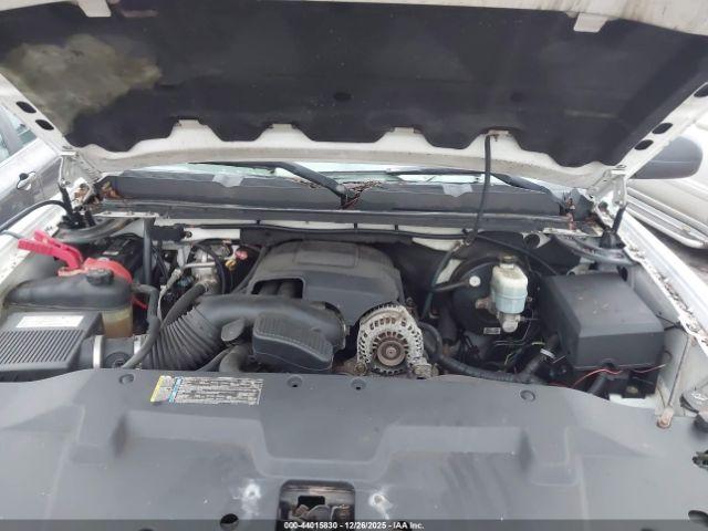 Chevrolet Silverado 1500 Work Truck Image 9