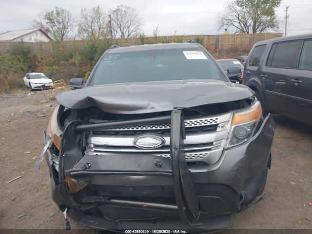 Ford Explorer Xlt Image 3