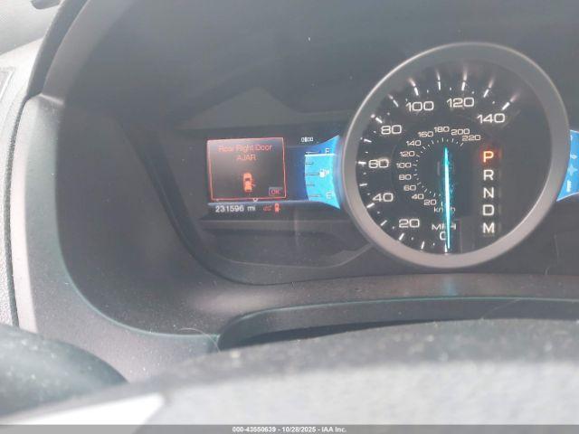 Ford Explorer Xlt Image 8