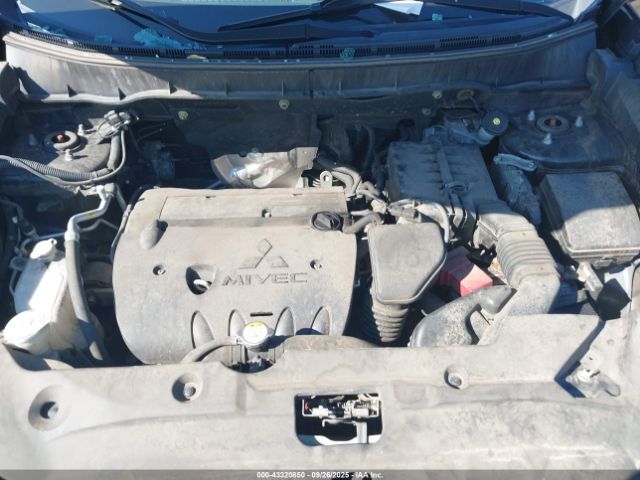 Mitsubishi Outlander 2.4 Se Image 8