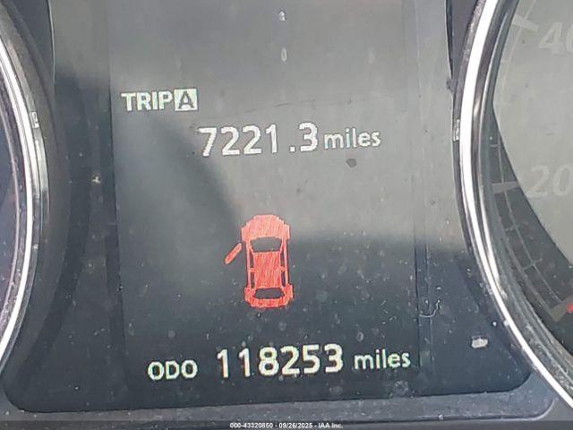 Mitsubishi Outlander 2.4 Se Image 4