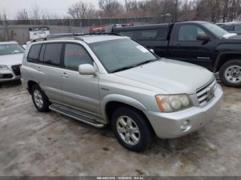  Salvage Toyota Highlander