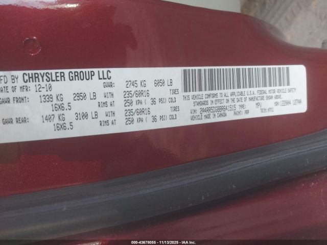 Chrysler Town & Country Touring Image 8