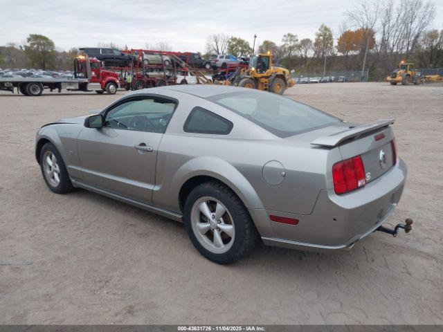 Ford Mustang Image 6