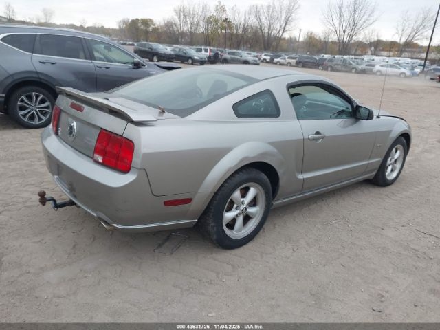 Ford Mustang Image 9