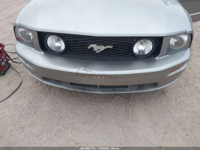 Ford Mustang Image 7