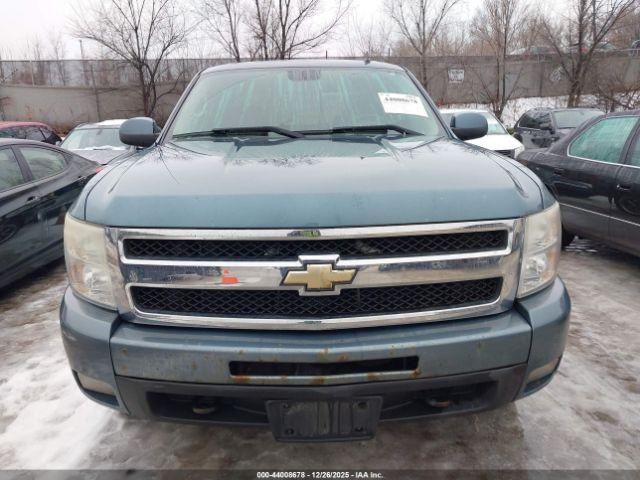 Chevrolet Silverado 1500 Ltz Image 13